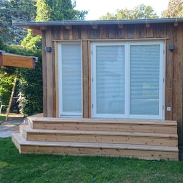 Tischlerei Suchfort aus Göttingen - Holzstufen an Gartenhaus