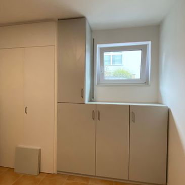 Schrankergänzung, Spanplatte Kunststoff grau